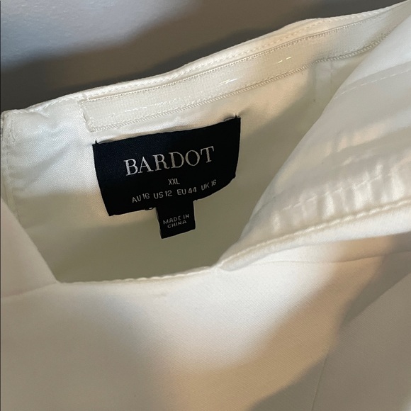 Mirian Strapless Hourglass Mini Dress - Picture 8 of 9